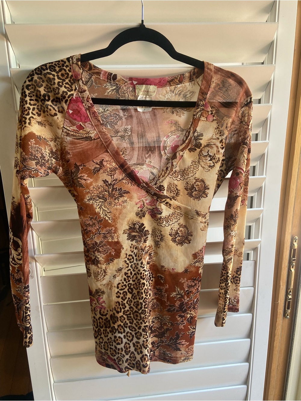 Vintage Women’s ici et maintenant mesh top